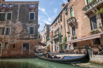 Dimora Al Doge Beato vista canale - image 10