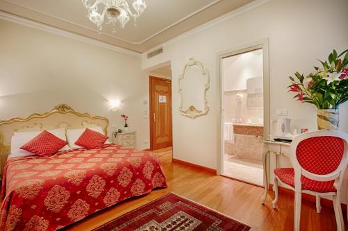 Hotel San Luca Venezia - image 3