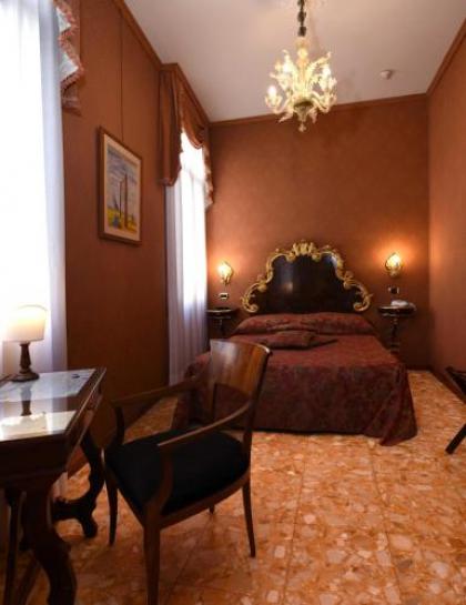 Ateneo Hotel - image 10