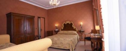 Ateneo Hotel - image 4
