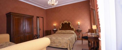 Ateneo Hotel - image 4