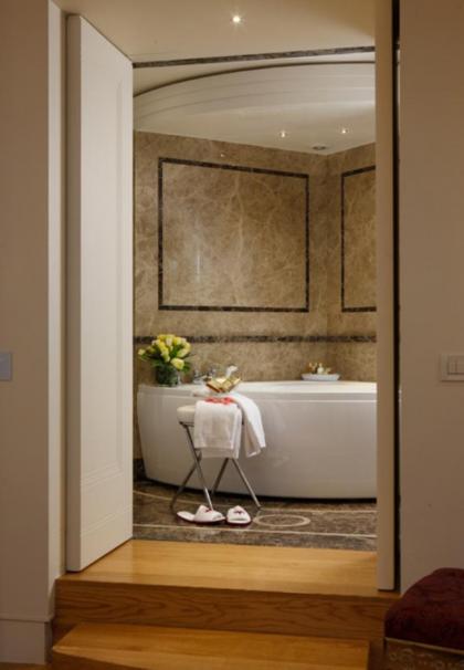 All Suites Torre Dell Orologio - image 10