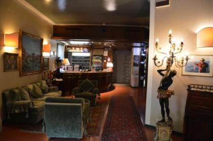 Hotel Le Boulevard - image 20