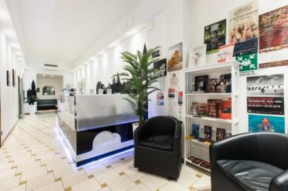 Hotel Agli Artisti - image 2