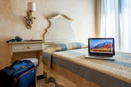 Hotel Mercurio - image 11
