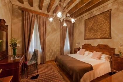Hotel Saturnia & International - image 10
