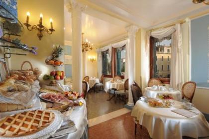 Hotel Arlecchino - image 15