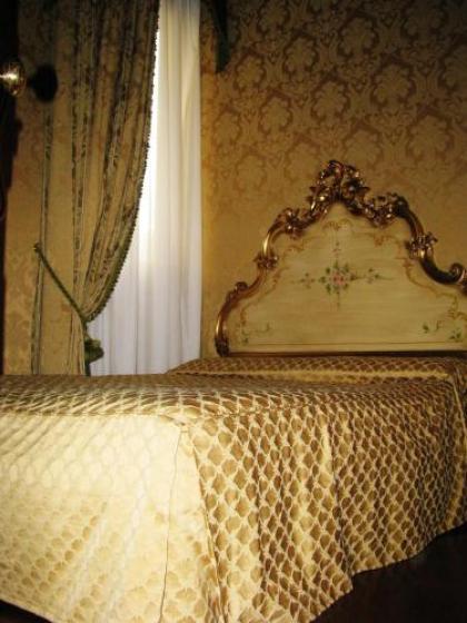 Hotel Belle Epoque - image 18