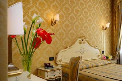 Hotel Gorizia A La Valigia - image 1