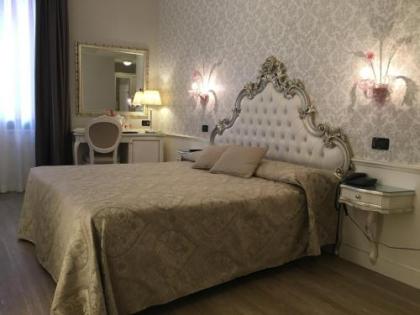 Hotel Gorizia A La Valigia - image 7