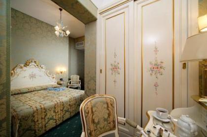 Hotel Gorizia A La Valigia - image 8