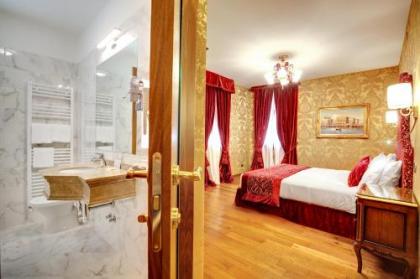Hotel Casanova - image 3