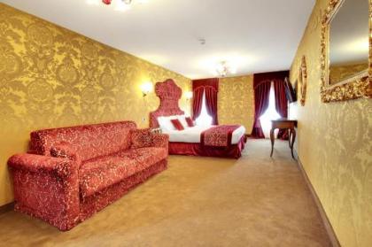Hotel Casanova - image 9