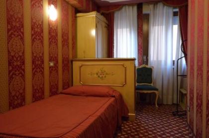 Hotel Belle Arti - image 11