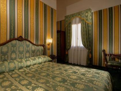Centauro Hotel - image 18