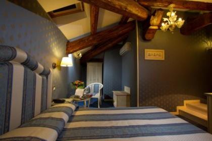 Hotel Conterie - image 15