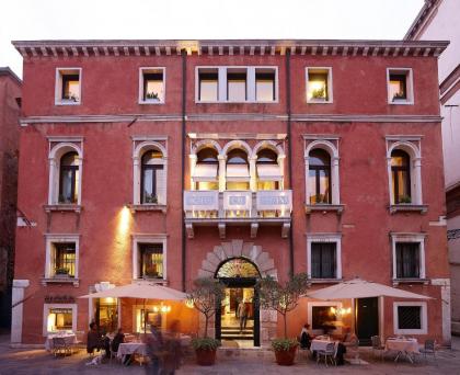 Ca'Pisani Hotel - image 1