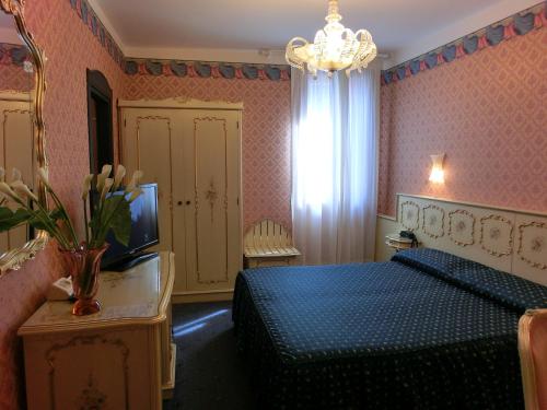 Hotel Diana - image 4