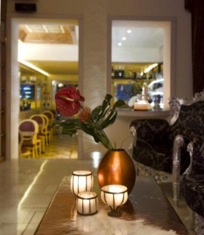 Hotel Alcyone - image 11