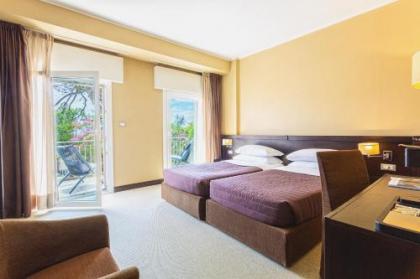 Hotel Petit Palais - image 5