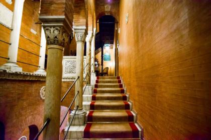 Hotel Palazzo Stern - image 10