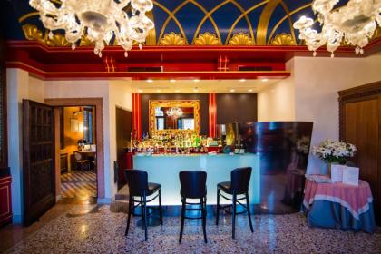 Hotel Palazzo Stern - image 13
