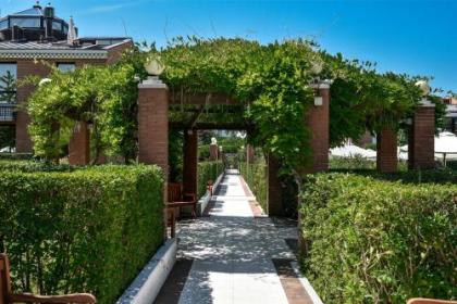 Marea Le Ville del Lido Resort - image 18