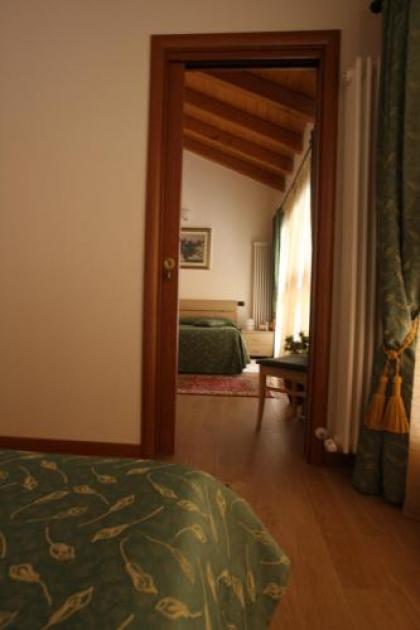 Country House Country Club - image 14