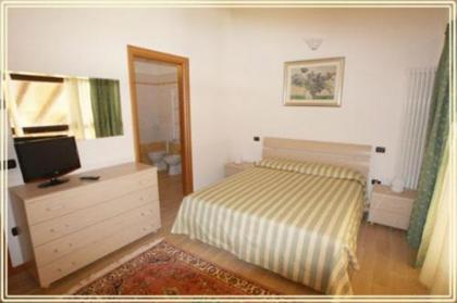 Country House Country Club - image 15