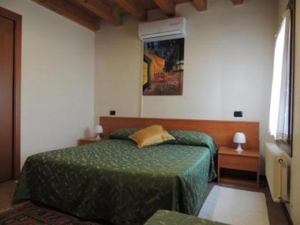 Country House Country Club - image 7