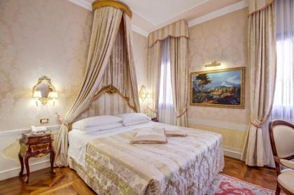 Canal Grande - image 11