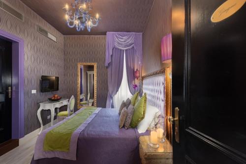 Ad Place Venice - image 5