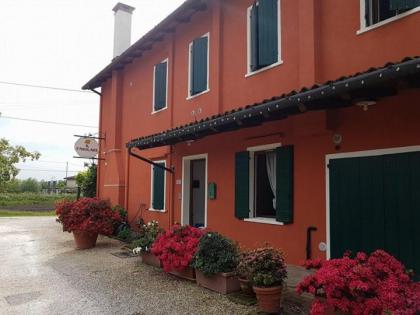 Hotel Il Casolare - image 1