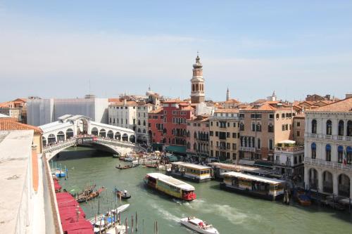 City Apartments Rialto Market - main image