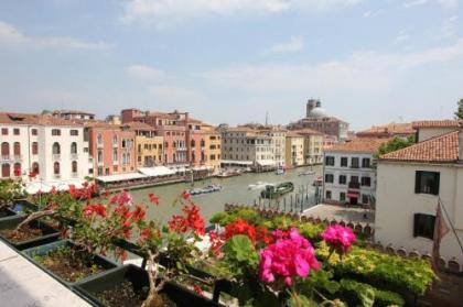 City Apartments Rialto Market - image 12