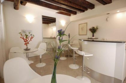 Santa Margherita Guest House - image 1