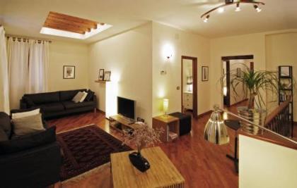 Sarai Apartments - image 1
