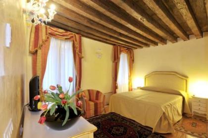Alla Vigna - Room Only - image 9