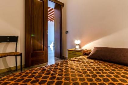 Venice Apartments - image 11