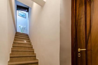 Venice Apartments - image 13