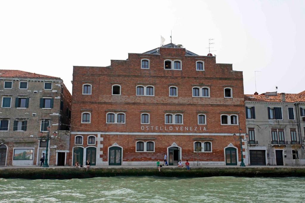 Generator Venice - main image