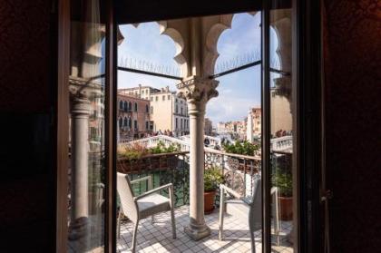 Palazzina Veneziana - image 14