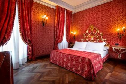 Palazzina Veneziana - image 16