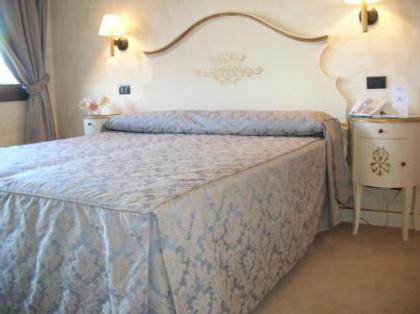 Hotel Carlton Capri - image 4