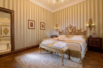 Hotel Ai Reali - Small Luxury Hotels of the World - image 5