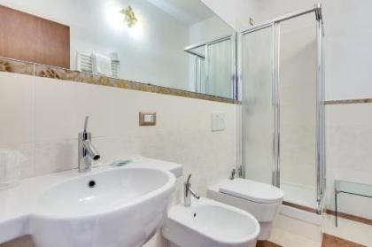 Hotel At Leonard - image 10
