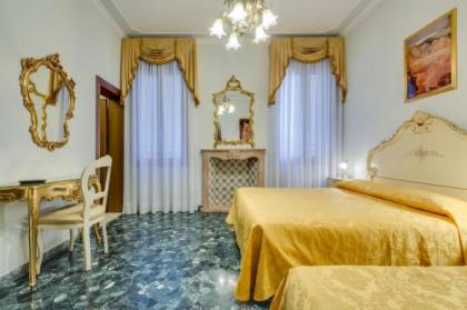 Hotel At Leonard - image 14