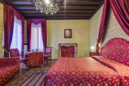 Hotel At Leonard - image 20