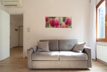 Serenissima Apartments - image 13