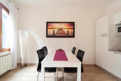 Serenissima Apartments - image 14